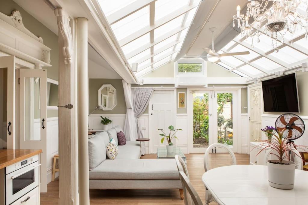 The East-redfern Mansion On Chelsea Ferienhaus Sydney